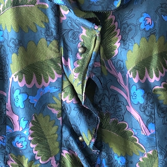 ANTHROPOLOGIE VANESSA VIRGINIA Silk button front ruffle shirt, size 4 - Picture 4 of 9